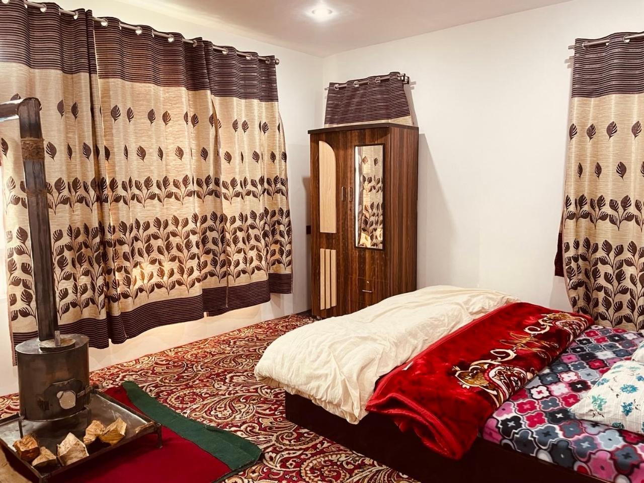 Appartement Sunset View Gulmarg Extérieur photo